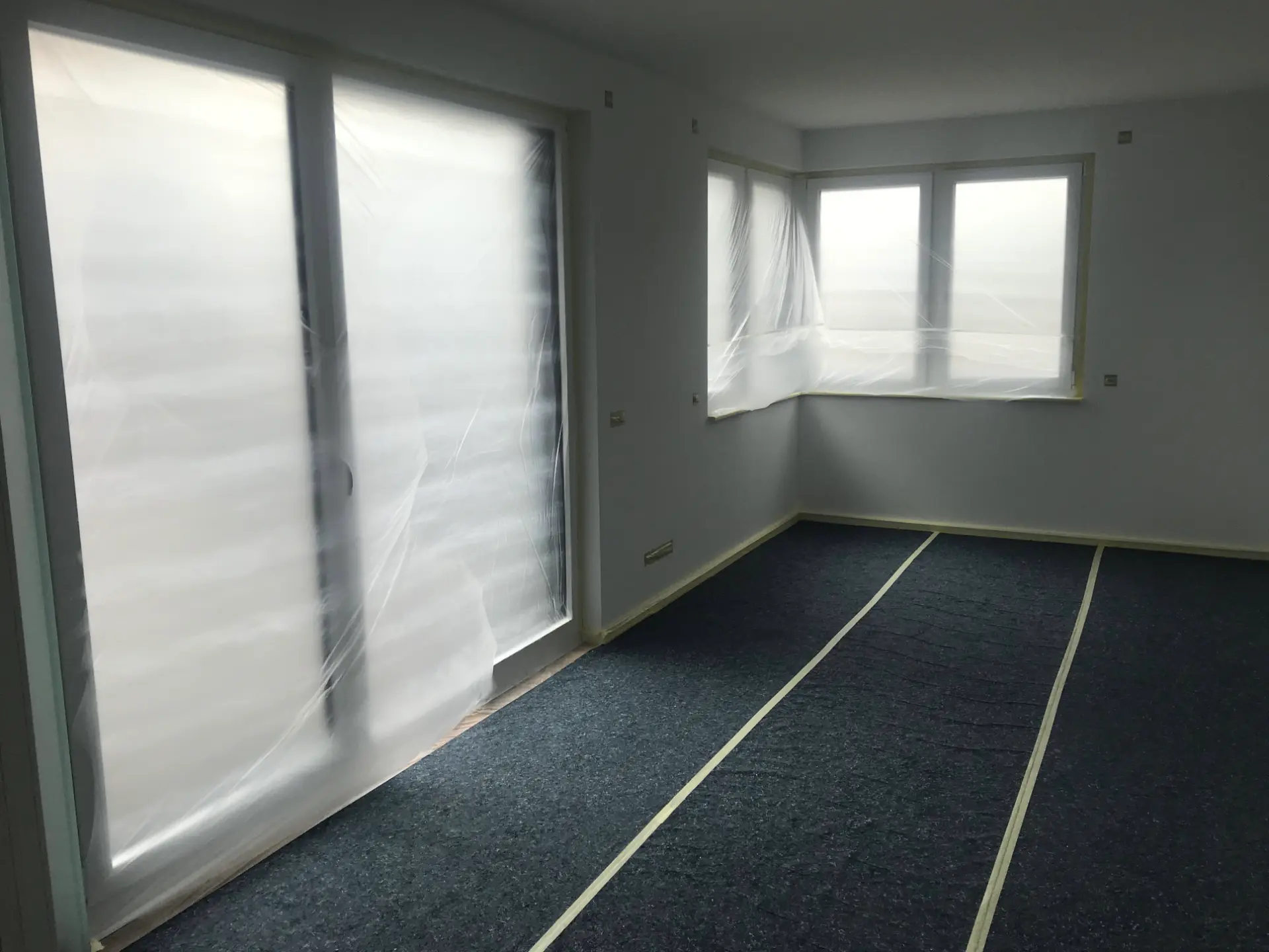 Frisch gestalteter Innenraum mit Spachteltechnik – Malermeister aus Magdeburg